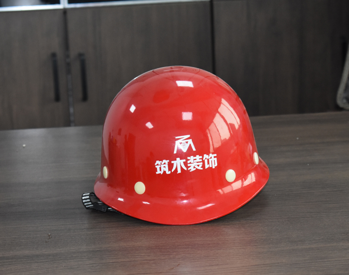 教大家各種材質(zhì)安全帽的使用期限！